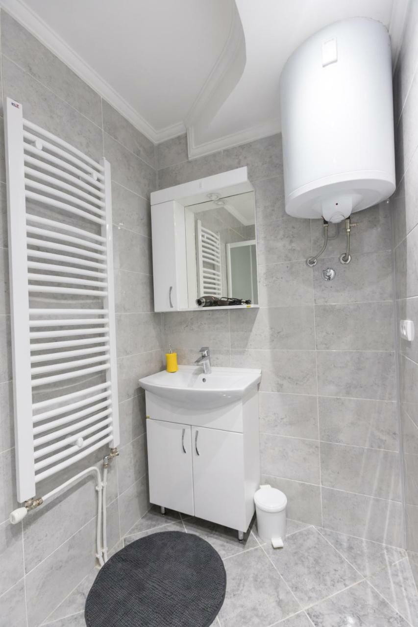 Manirosi 5 Apartment Subotica Esterno foto
