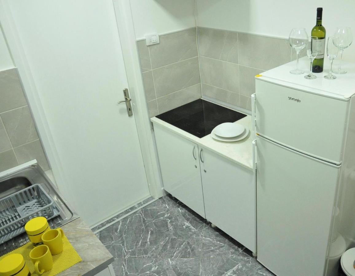 Manirosi 5 Apartment Subotica Esterno foto